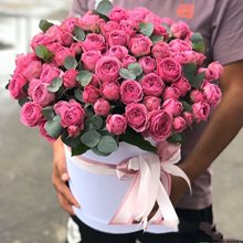 Коробочка с розами Жизель 19 штук