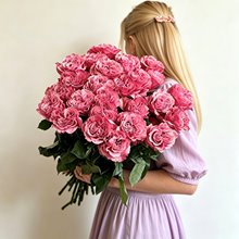 25 пионовидных роз  " Кантри Блюз"