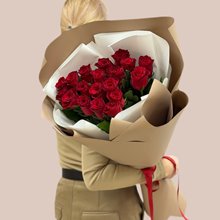 Букет 19 красных роз 60 см "Love is..."