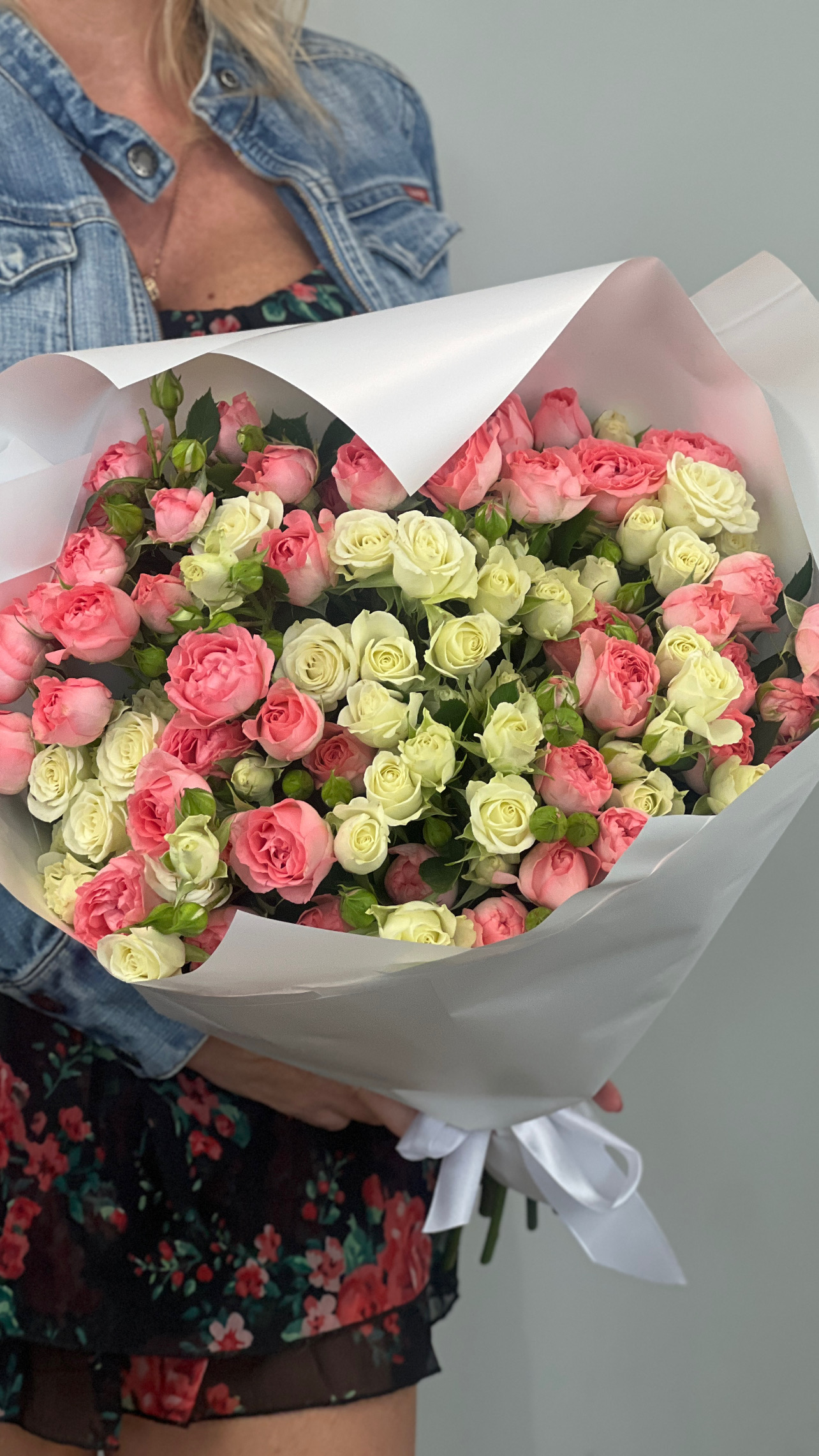 Букет сбоку Лирика и Фемке