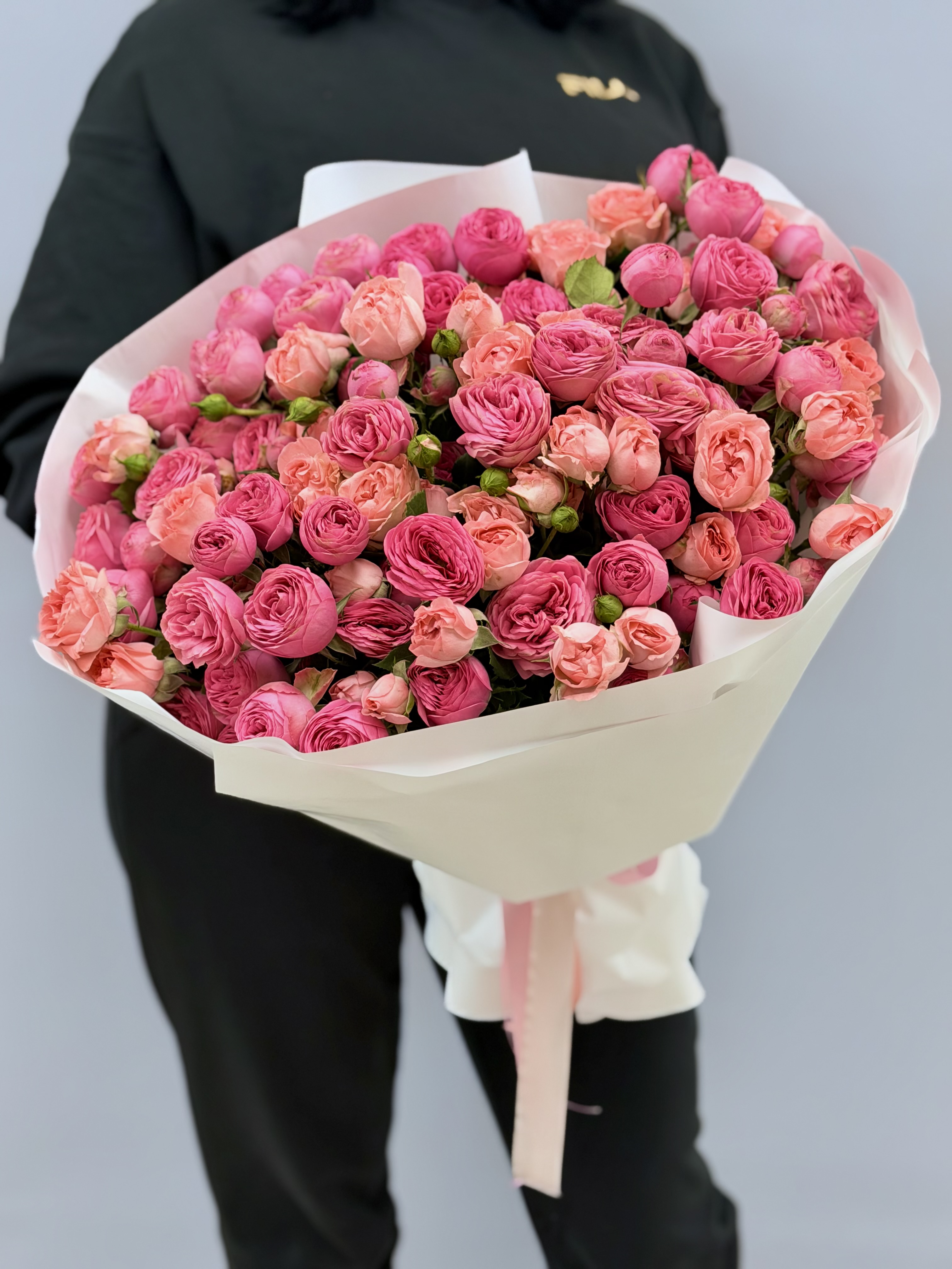 Пионовидная роза Фемки