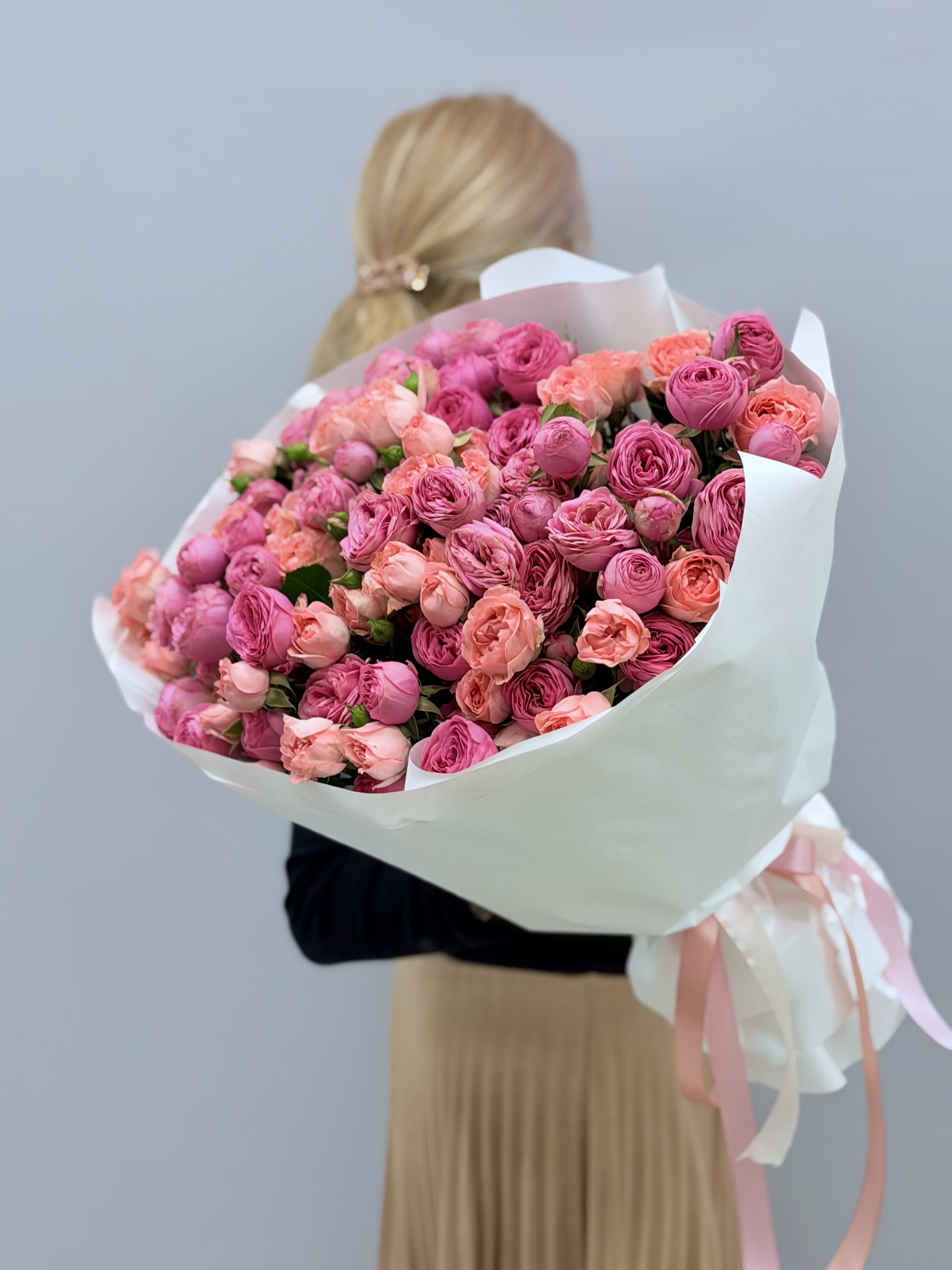 Букет из пионовидных роз