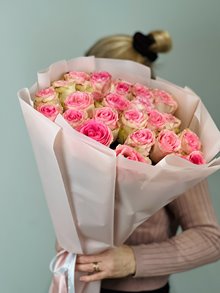 25 роз Эсперанса 
