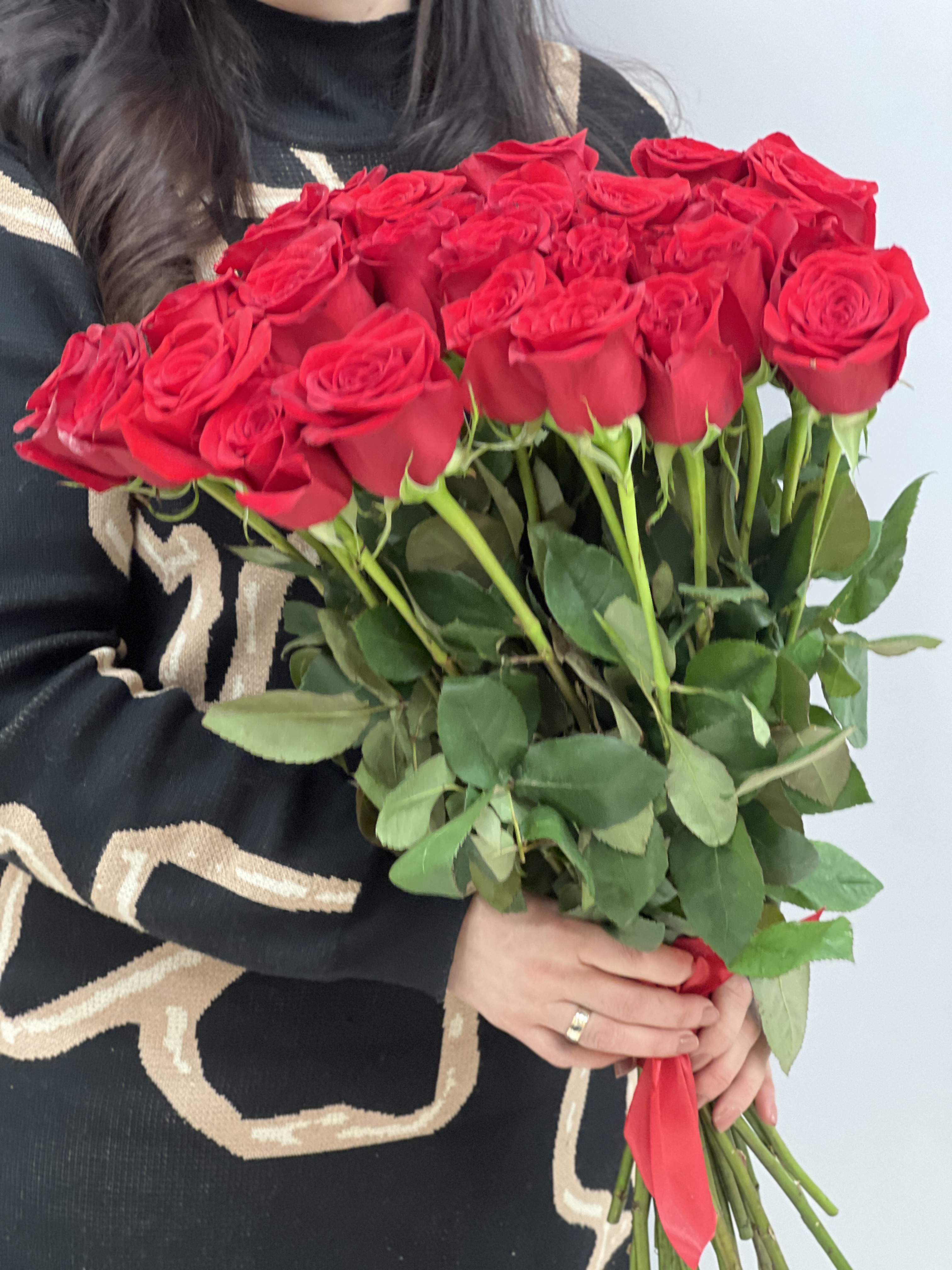 Детали бутонов роз Фридом крупным планом